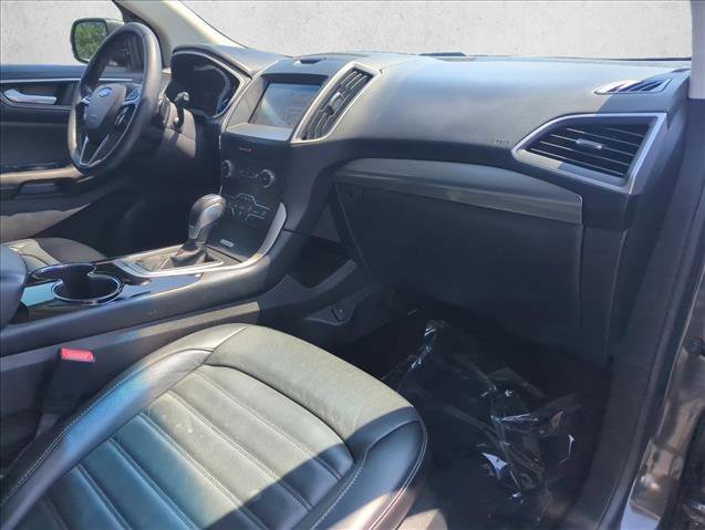 Used 2017 Ford Edge SEL w/ Equipment Group 201A FWD image 26