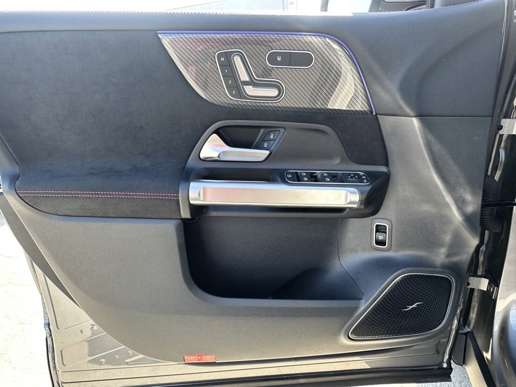 New 2025 Mercedes-Benz GLB 35 AMG 4MATIC image 17