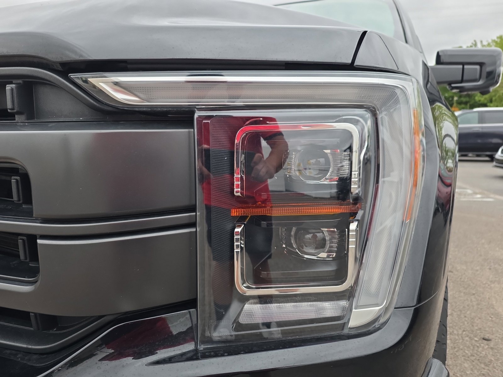 Used 2022 Ford F150 Lariat w/ Equipment Group 502A High image 9