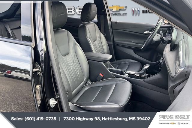 Certified 2024 Buick Encore GX Avenir image 6