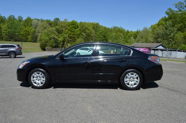 Used 2010 Nissan Altima 2.5 S FWD image 6