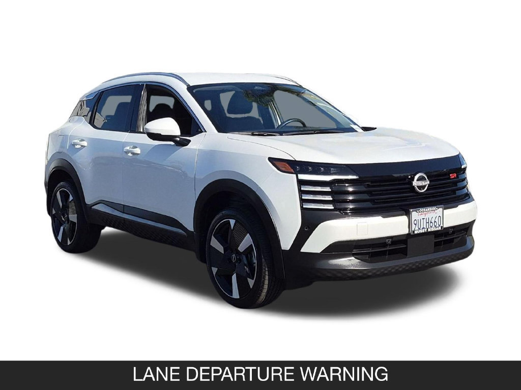 Certified 2025 Nissan Kicks SR FWD image 2