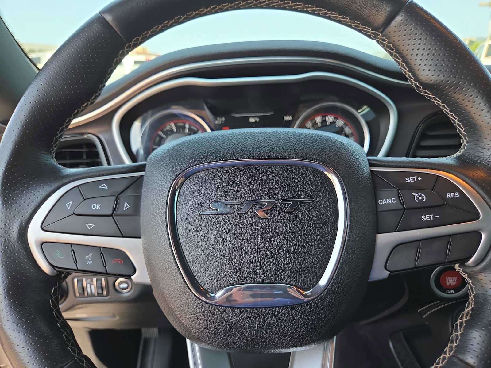 Used 2016 Dodge Challenger SRT w/ Technology Group RWD image 23