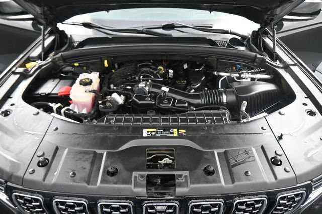 Used 2024 Jeep Grand Cherokee L Summit AWD/4WD image 30