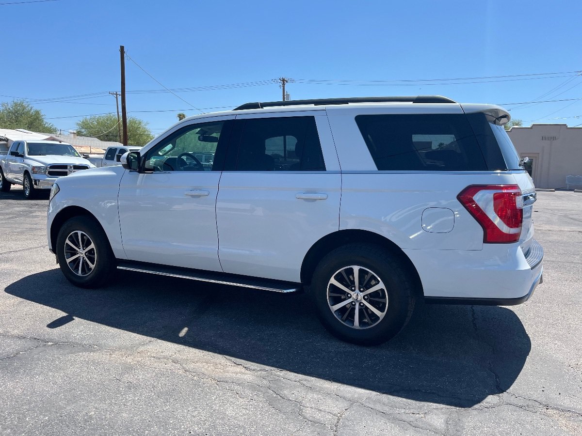 Used 2018 Ford Expedition XLT w/ Equipment Group 202A RWD image 8