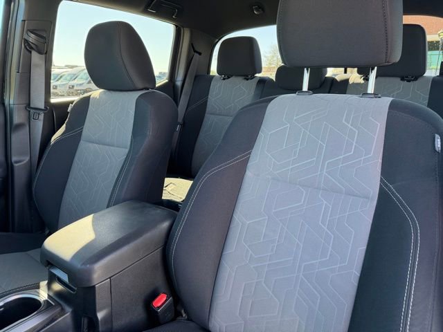 Used 2022 Toyota Tacoma TRD Off-Road w/ Technology Package image 10