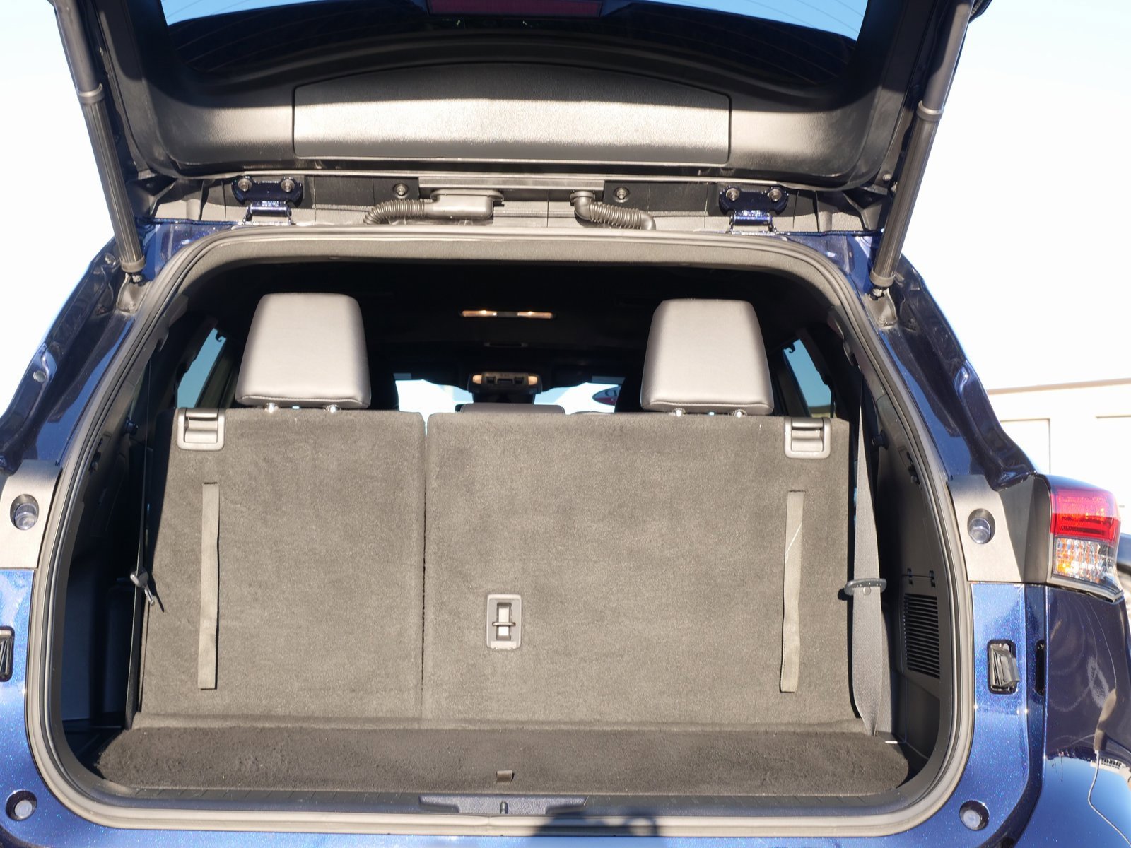 Used 2021 Toyota Highlander XSE image 12