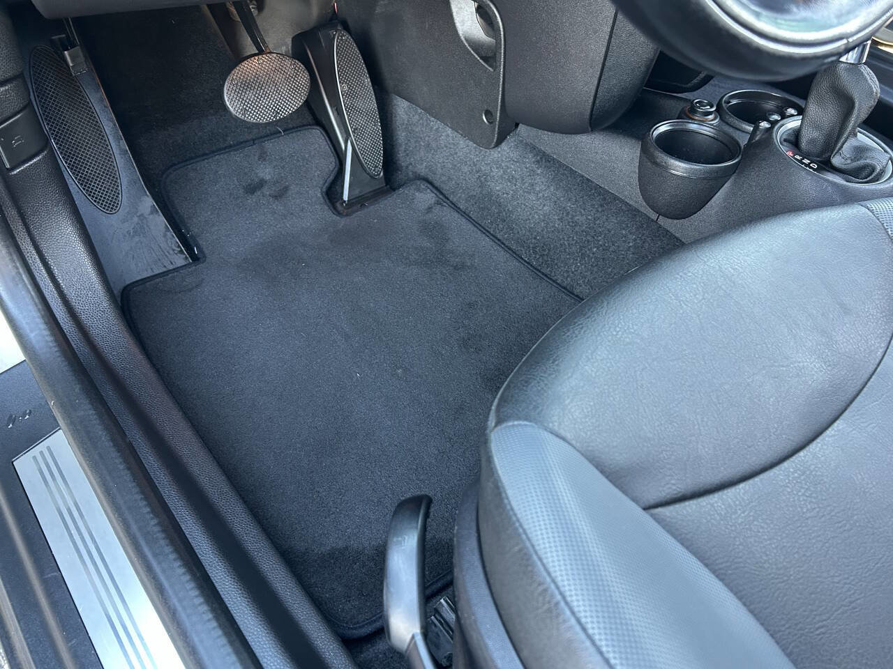 Used 2009 MINI Cooper Clubman Hardtop image 10