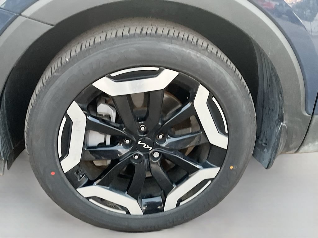 Used 2023 Kia Telluride EX w/ EX Captain's Chair Package FWD image 33