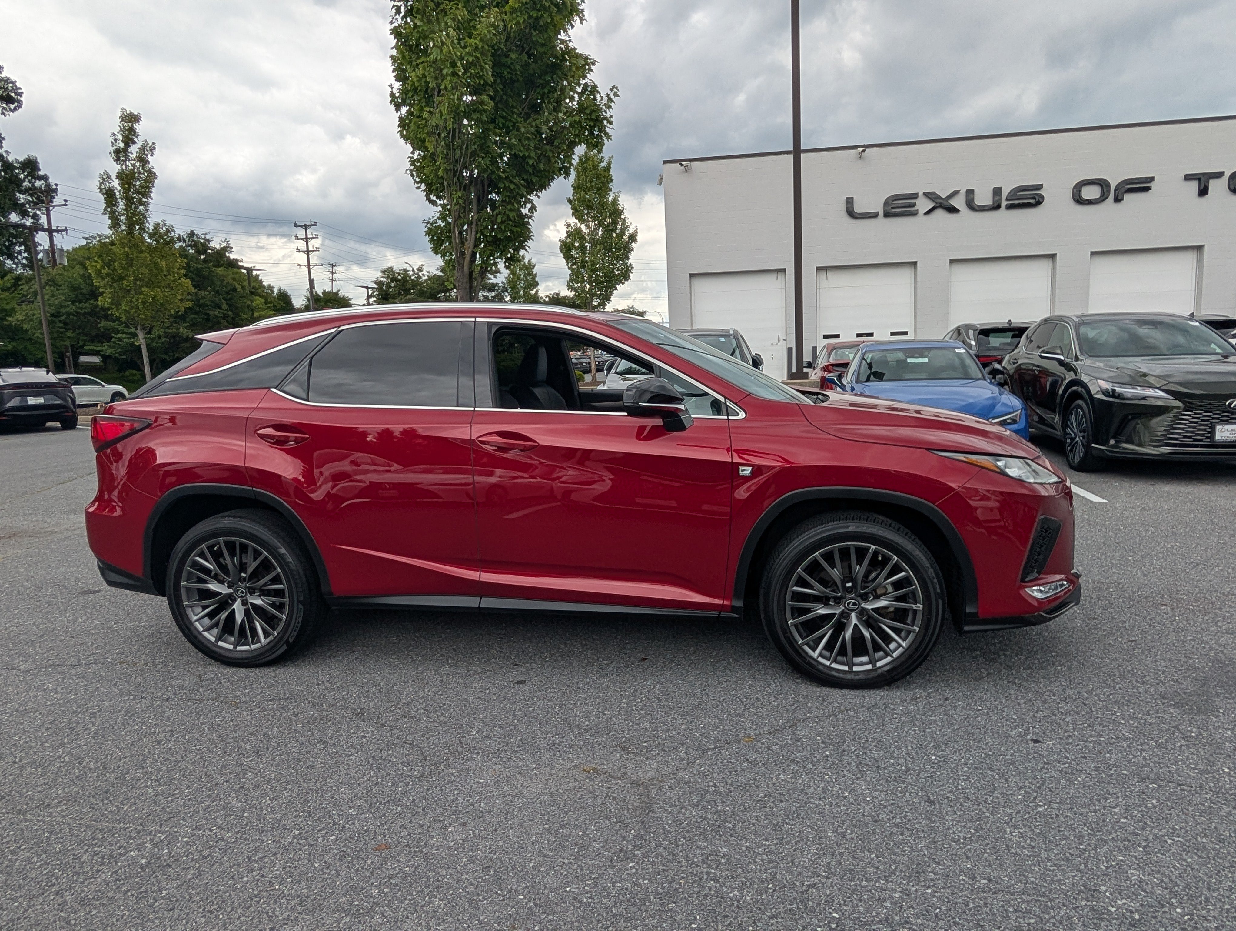 Used 2022 Lexus RX 350 F Sport w/ Accessory Package AWD/4WD image 2