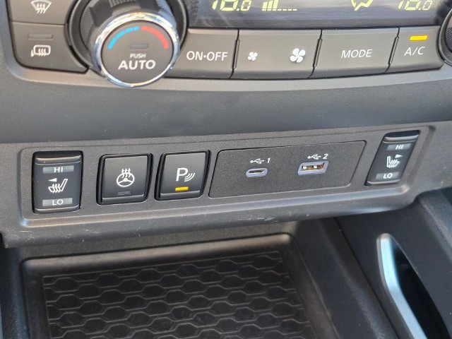 Used 2022 Nissan Frontier SV AWD/4WD image 34