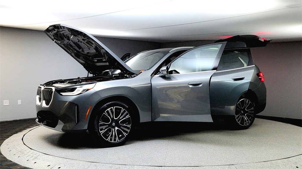 Used 2025 BMW X3 xDrive30i w/ Premium Package image 10