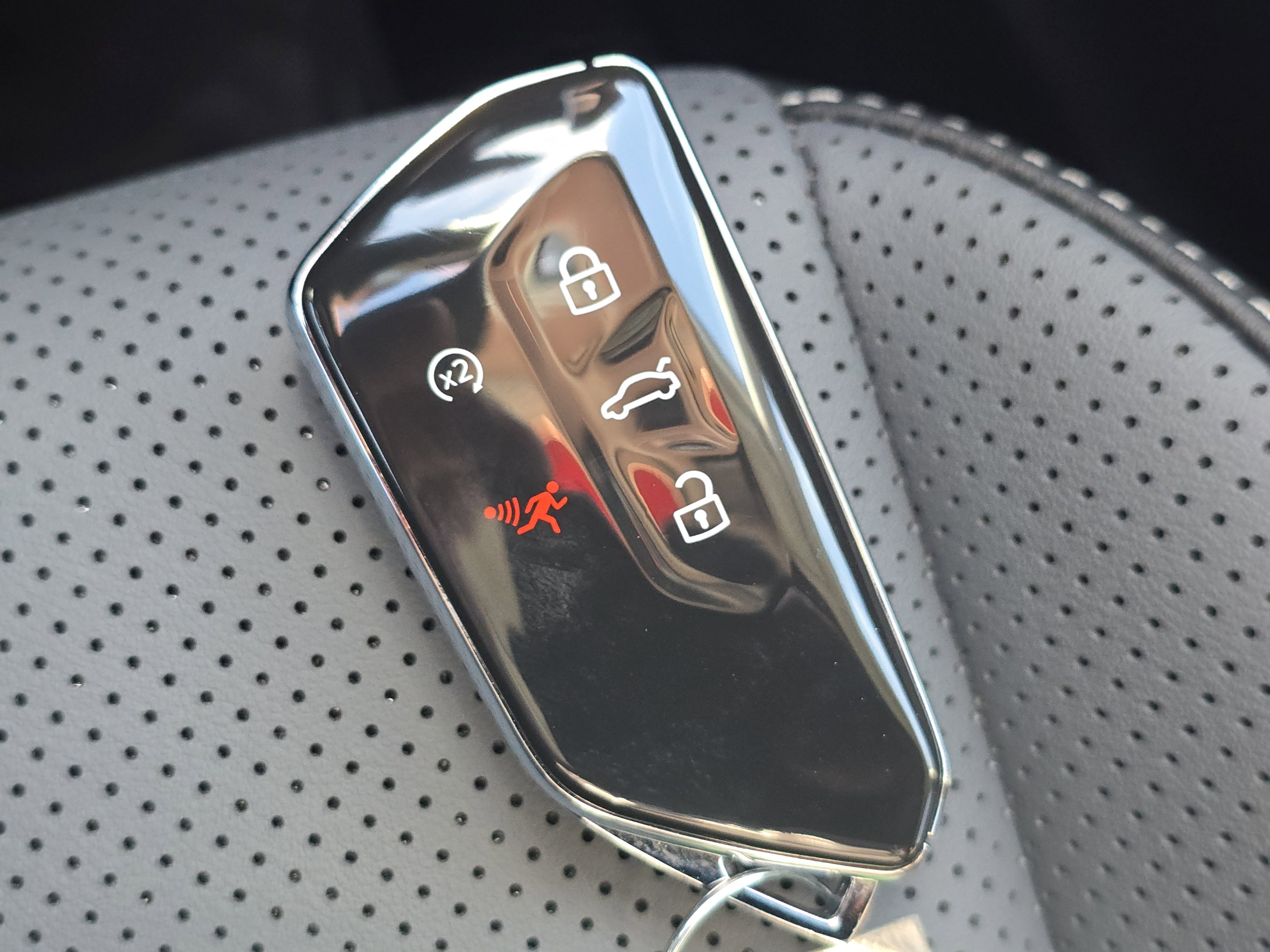 New 2026 Volkswagen Tiguan SE image 29