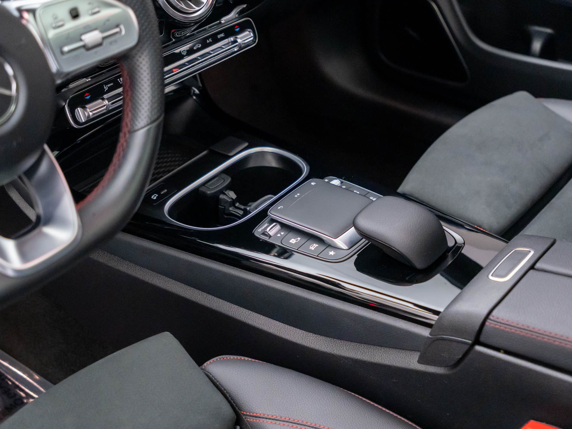 Used 2023 Mercedes-Benz CLA 250 4MATIC image 11