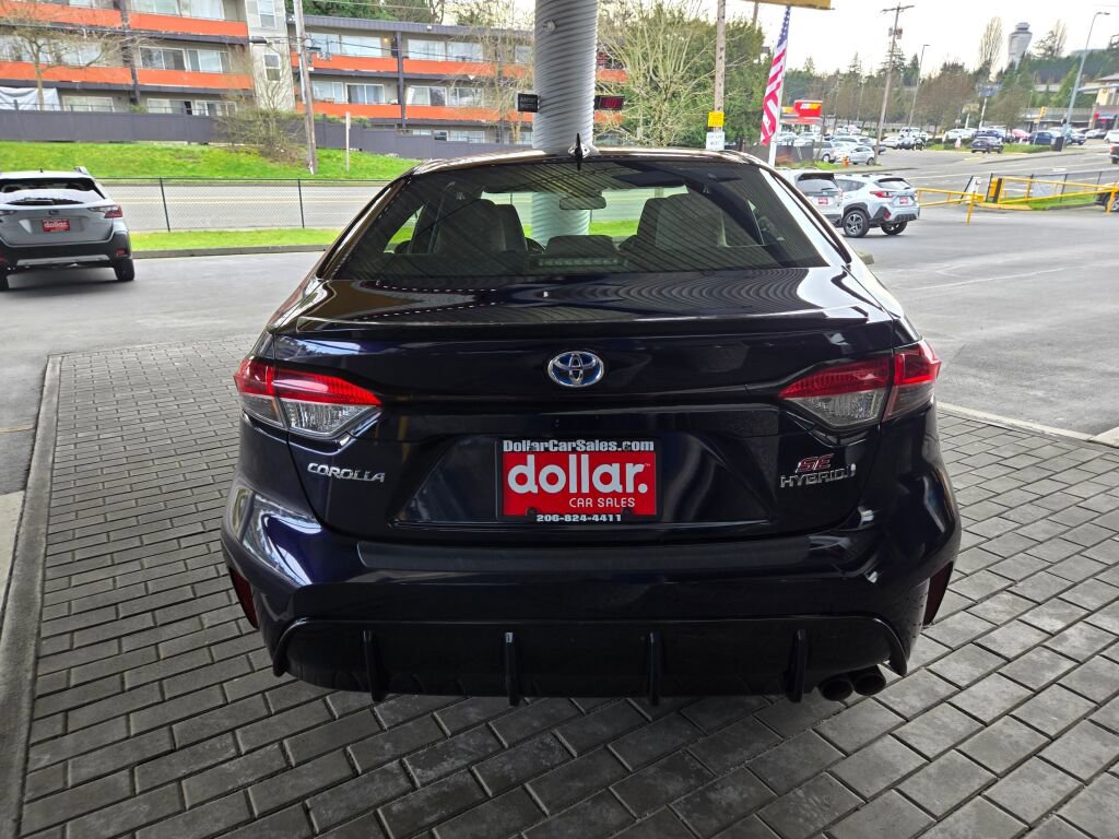 Used 2024 Toyota Corolla SE w/ SE Package FWD image 6