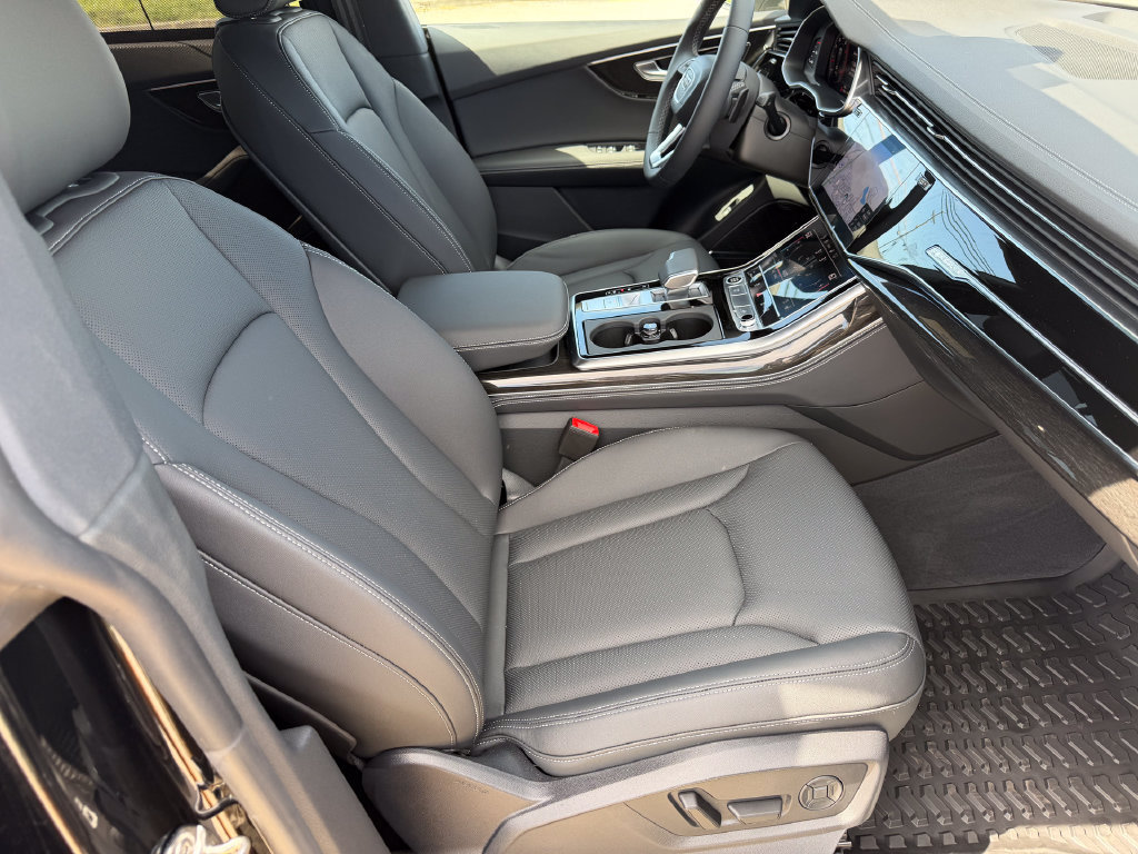 New 2026 Audi Q8 Premium Plus AWD/4WD image 9