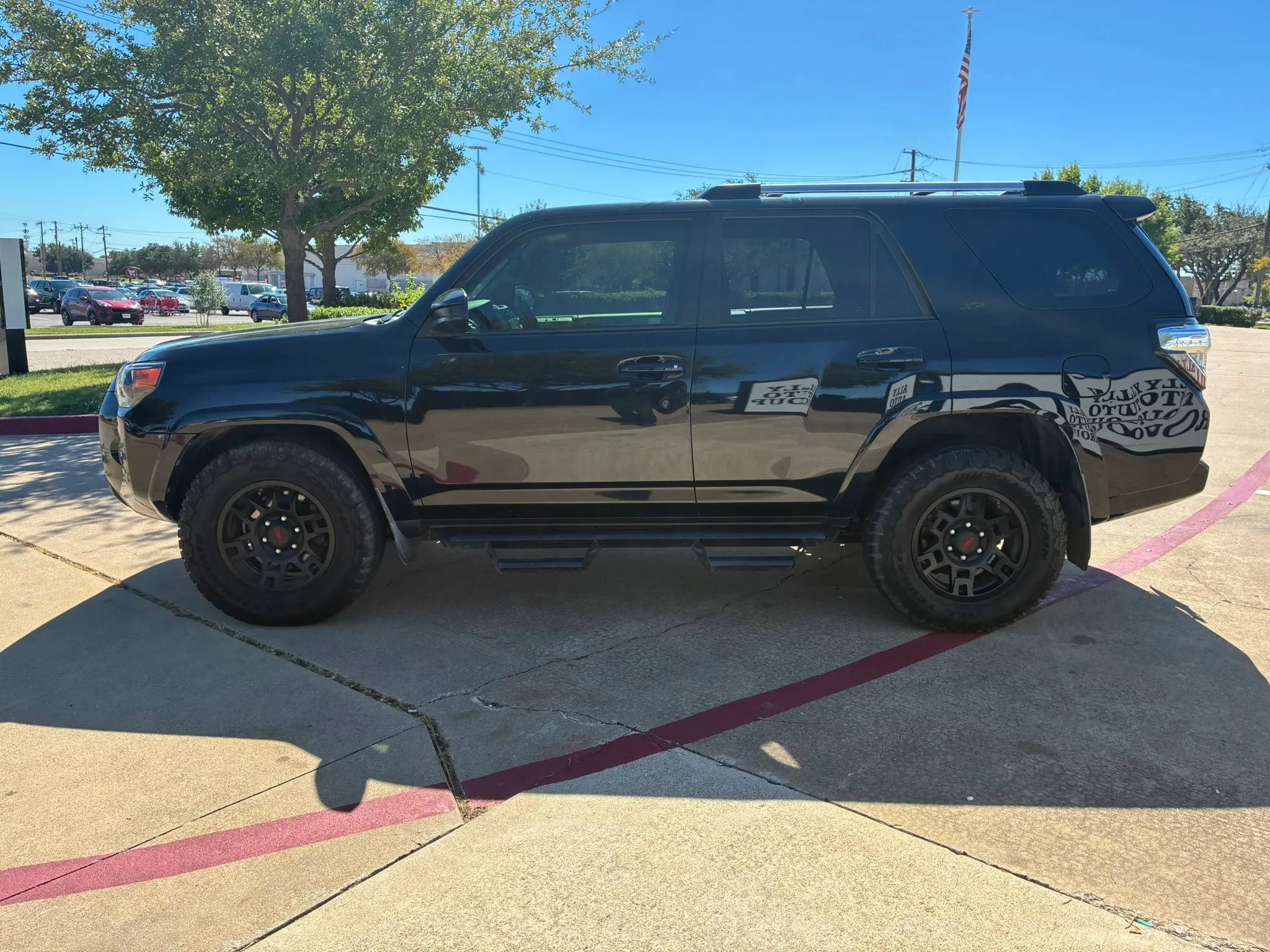 Used 2020 Toyota 4Runner SR5 RWD image 4