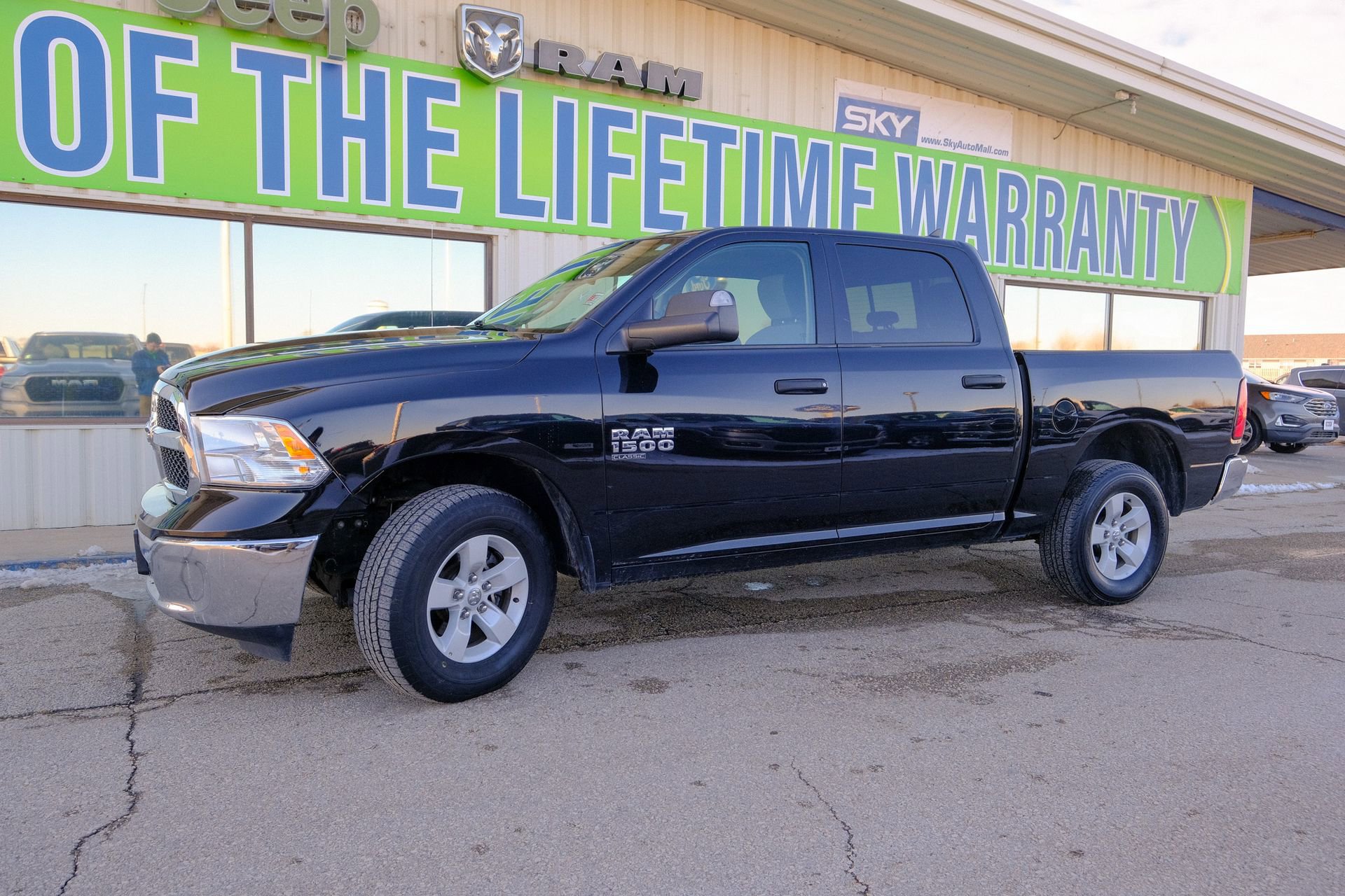 Used 2023 RAM 1500 Classic SLT w/ Trailer & Traction Group image 2