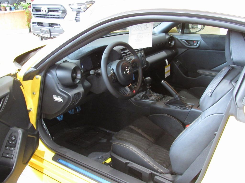 New 2026 Toyota GR86 YUZU Limited image 10