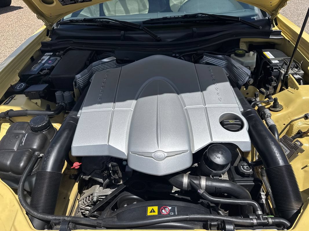 Used 2006 Chrysler Crossfire Limited RWD image 10