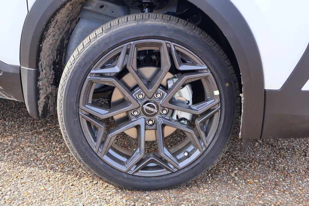 New 2026 Nissan Kicks SR w/ SR Premium Package image 16