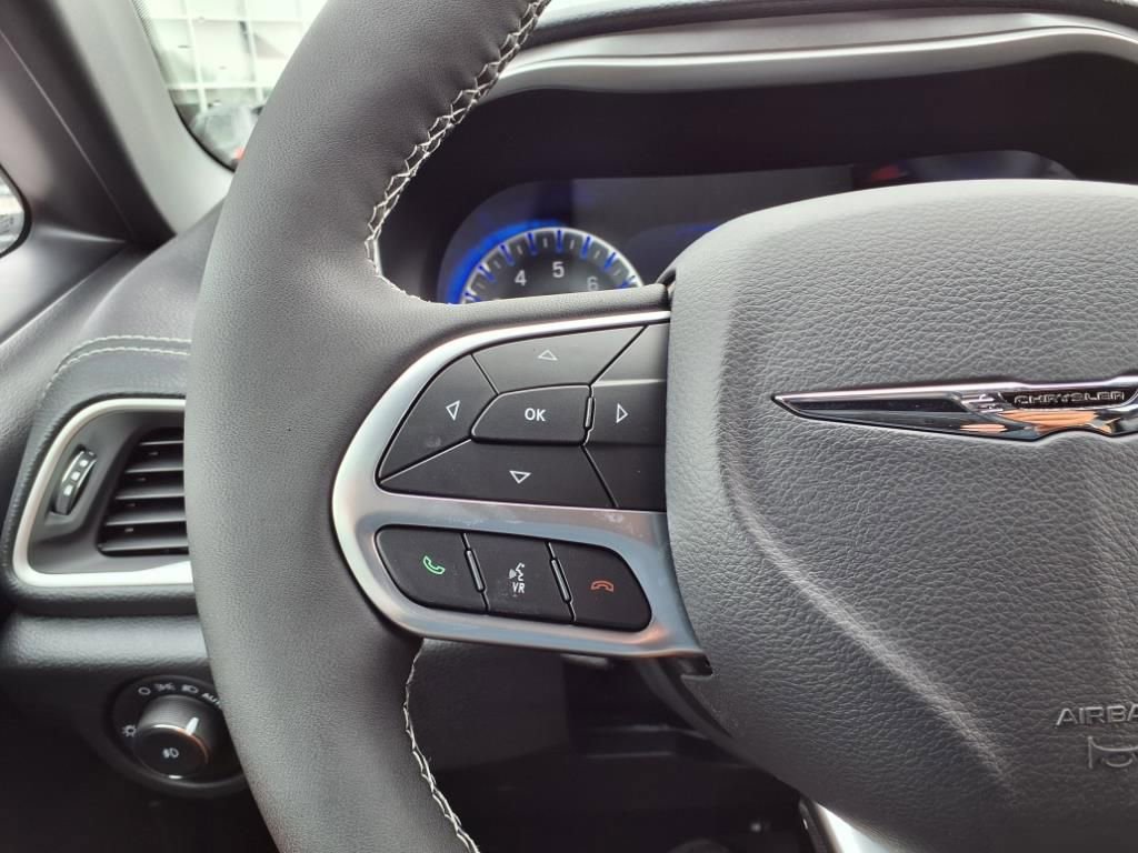 New 2026 Chrysler Pacifica Select image 24