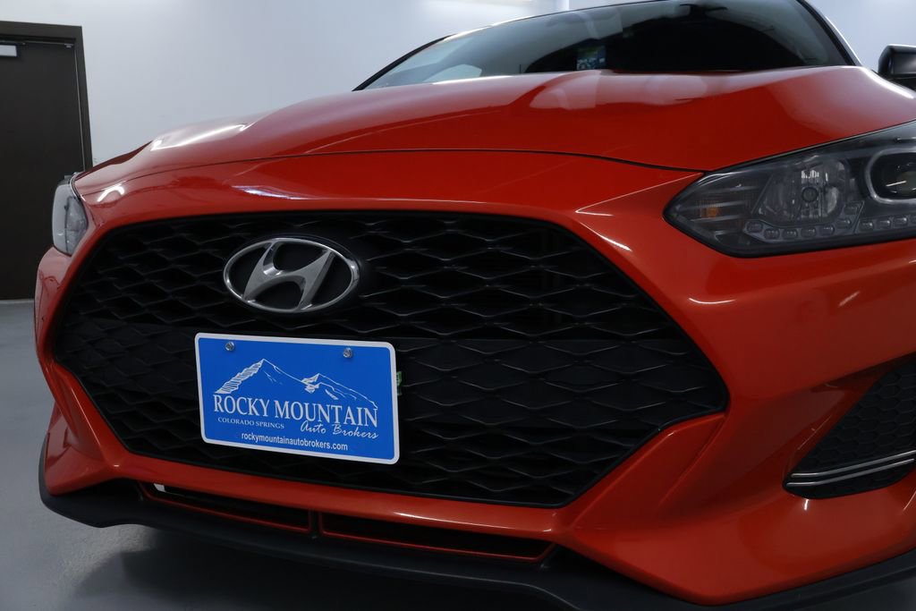 Used 2019 Hyundai Veloster Turbo R-Spec image 9