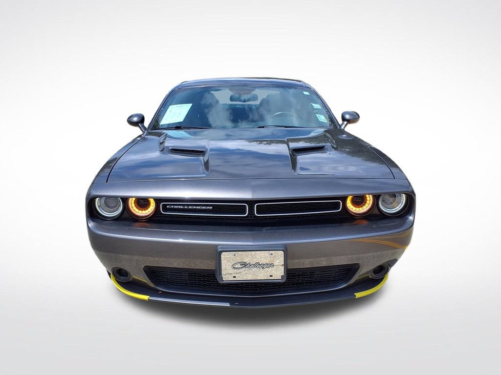 Used 2021 Dodge Challenger SXT RWD image 2