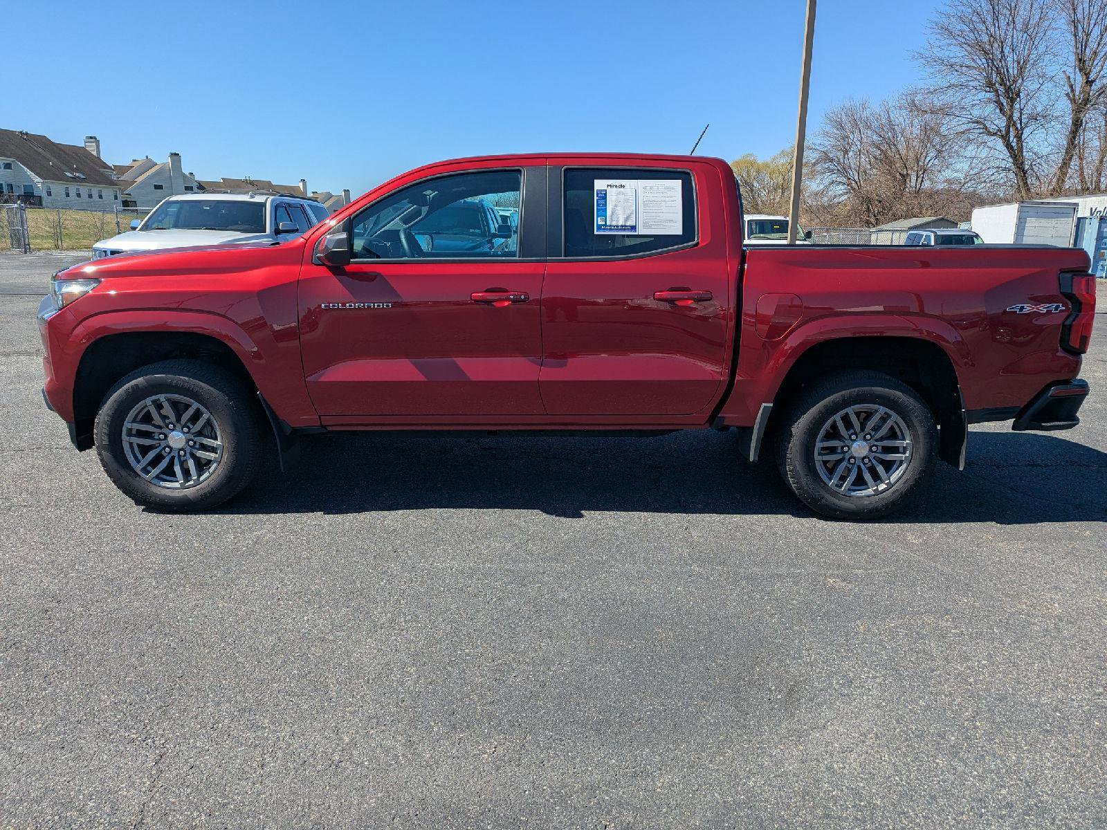 Certified 2024 Chevrolet Colorado LT w/ LT Convenience Package II image 4
