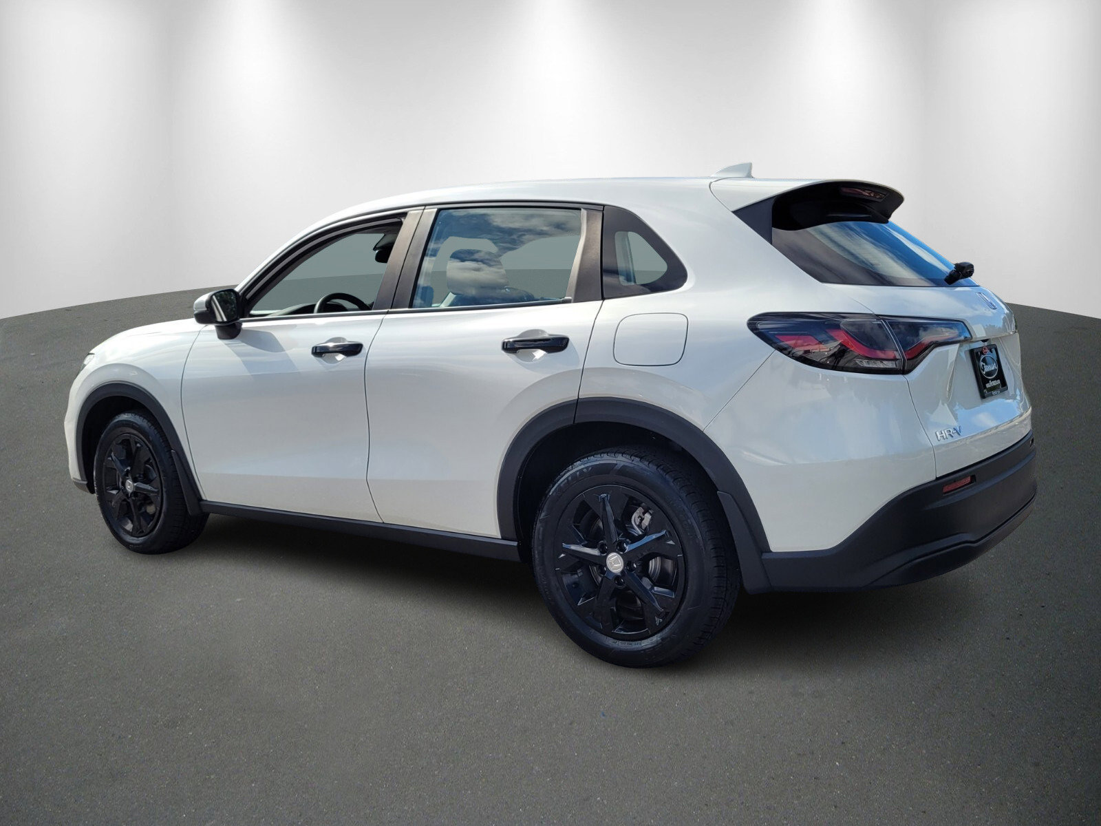 Used 2023 Honda HR-V LX image 5