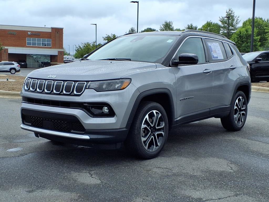 Certified 2022 Jeep Compass Limited image 1