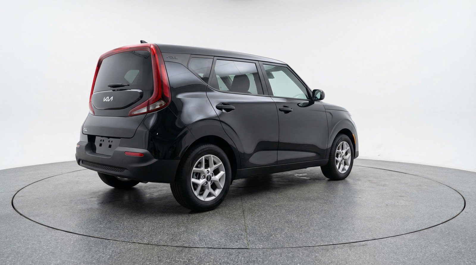 Used 2025 Kia Soul LX w/ LX Technology Package FWD image 9