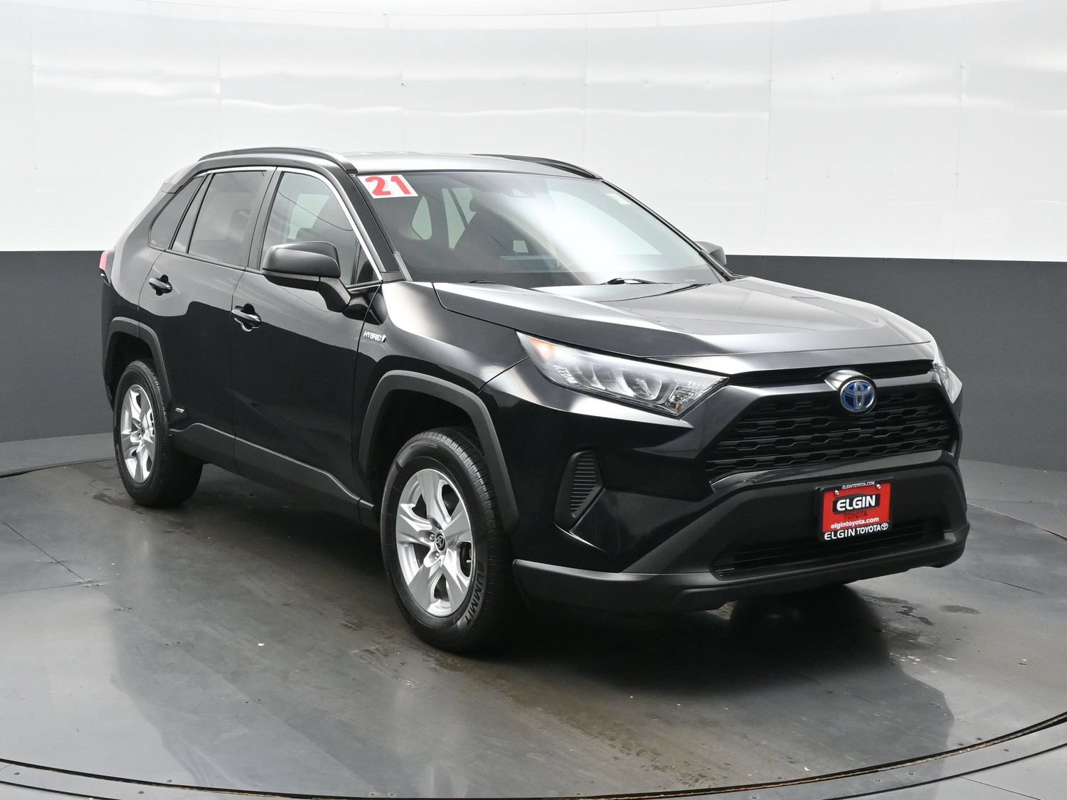 Used 2021 Toyota RAV4 LE AWD/4WD image 8