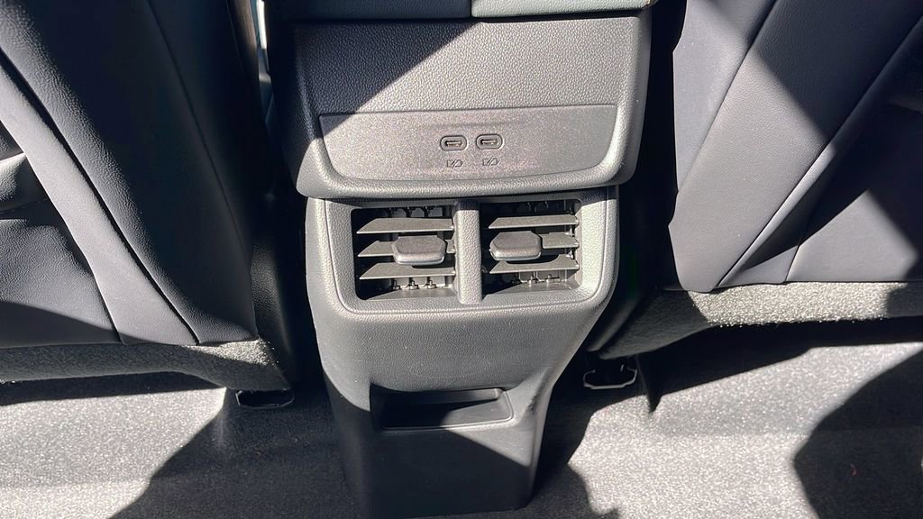 New 2026 GMC Terrain AT4 w/ Technology Package II image 16