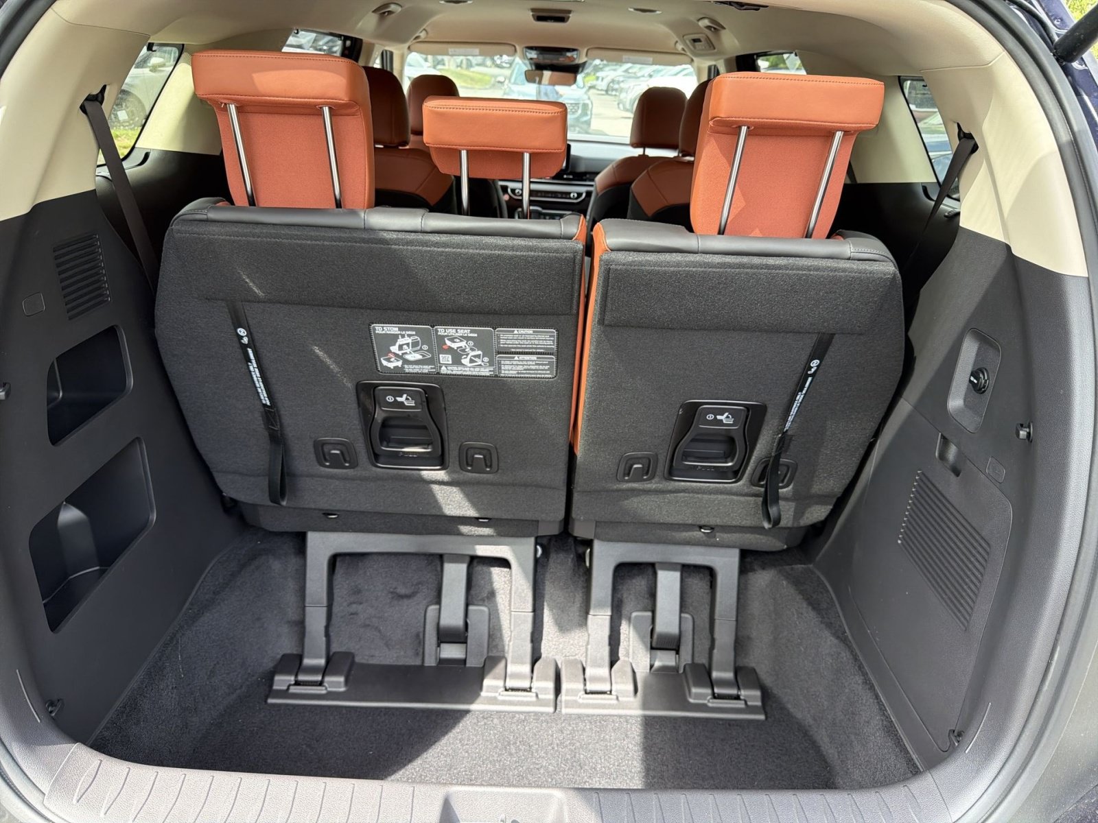 New 2026 Kia Carnival EX FWD image 31