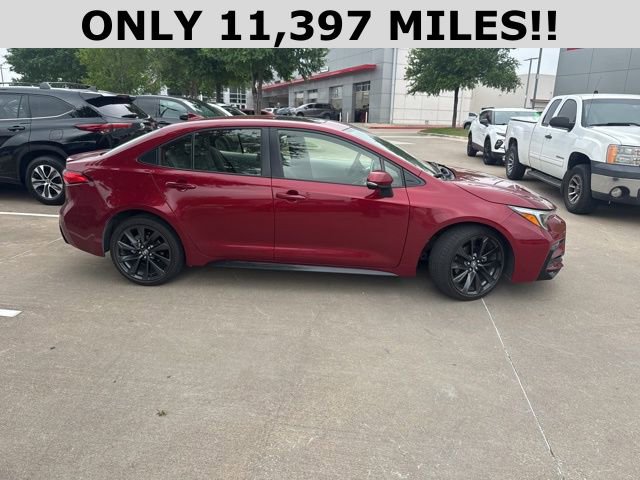 Used 2023 Toyota Corolla SE w/ SE Package FWD image 2