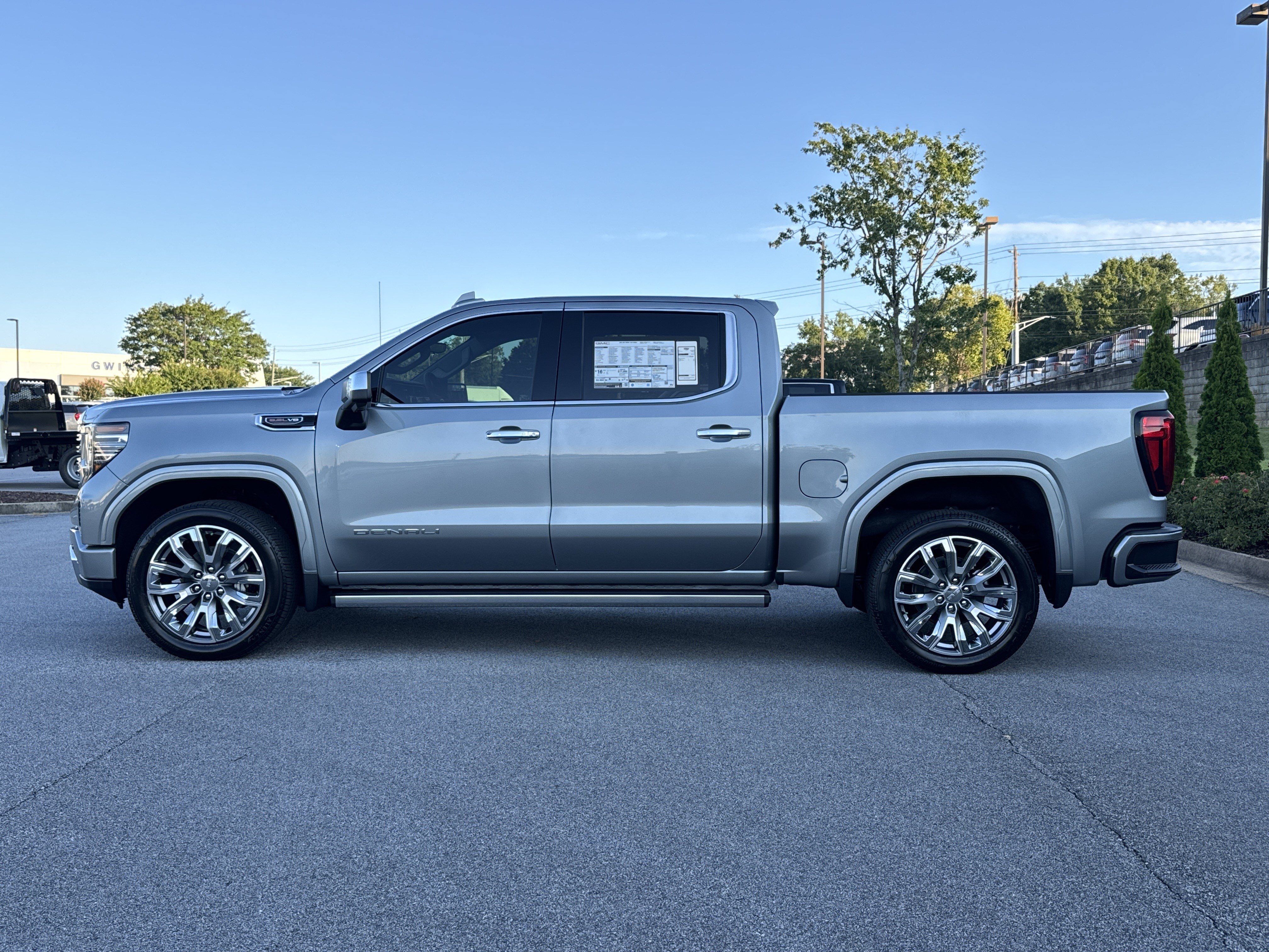 New 2026 GMC Sierra 1500 Denali w/ Denali Reserve Package AWD/4WD image 7