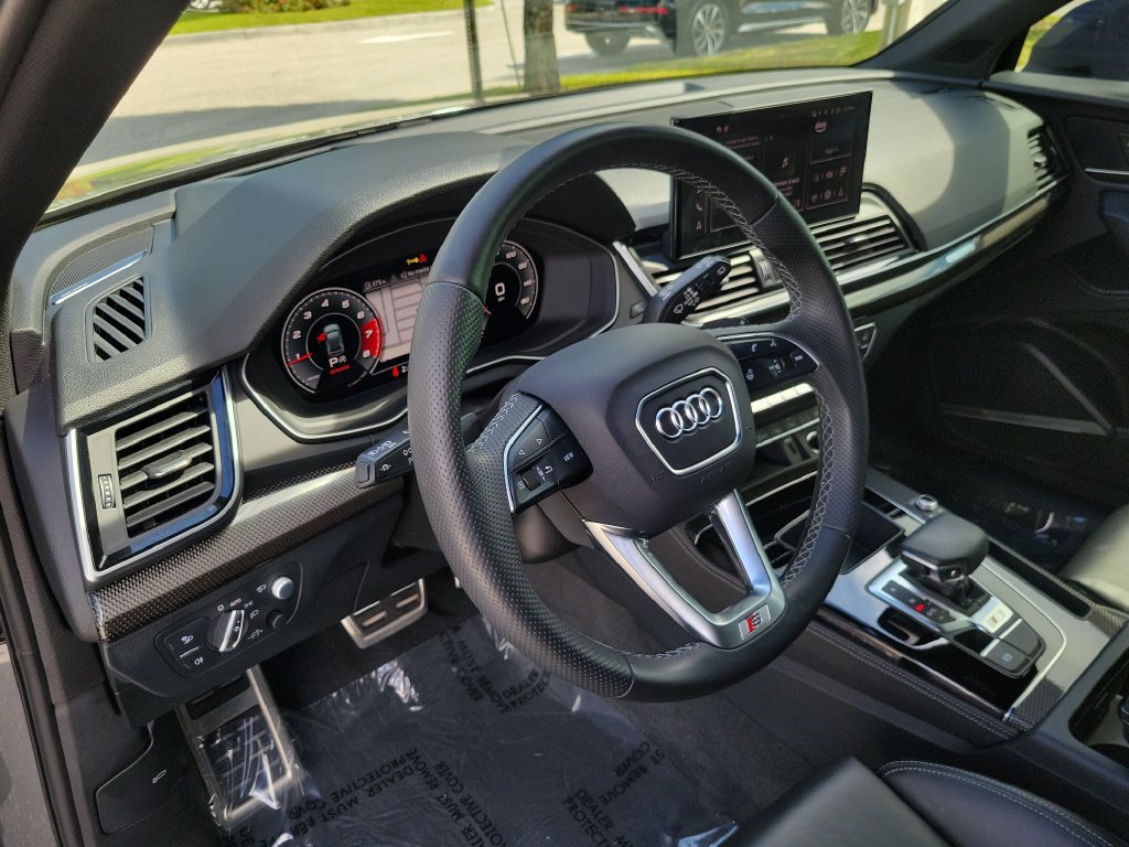 Certified 2024 Audi SQ5 Prestige w/ Prestige Package AWD/4WD image 6