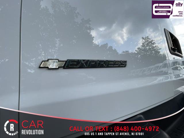 Used 2019 Chevrolet Express 2500 Extended w/ Enhanced Convenience Package image 29
