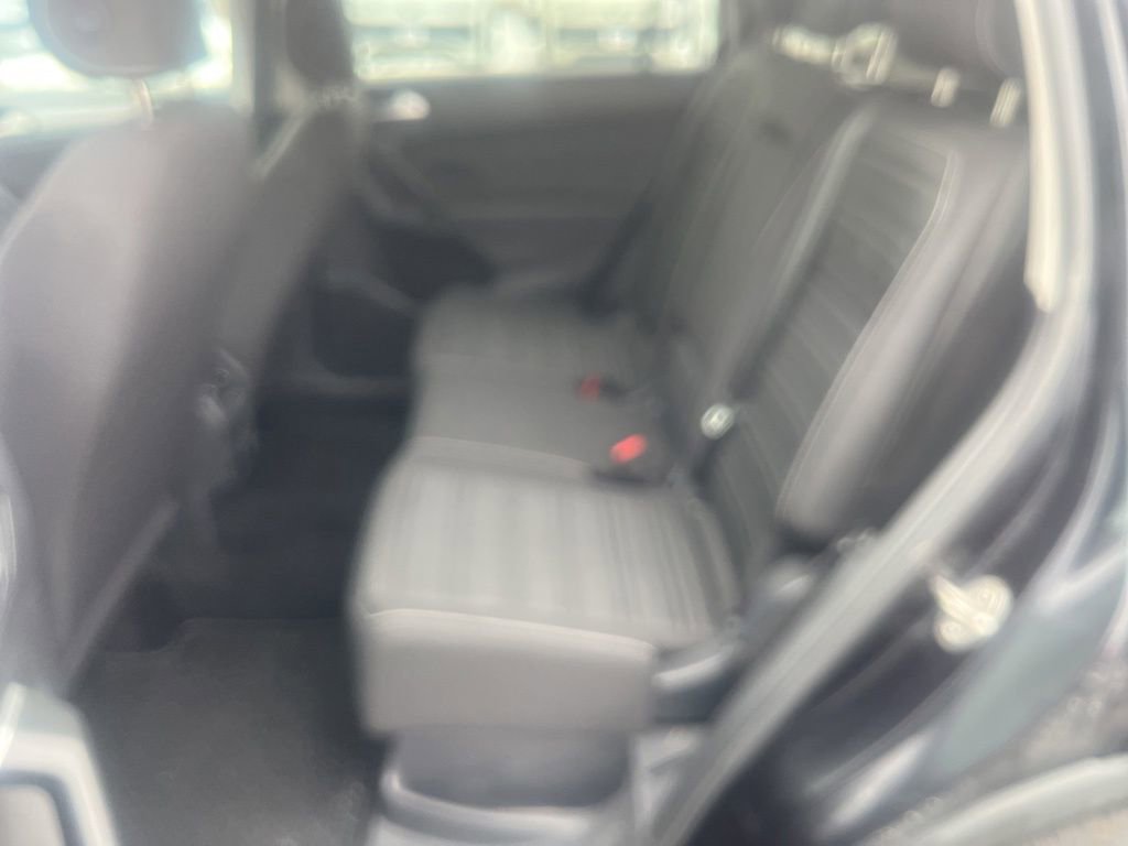 Used 2024 Volkswagen Tiguan S image 11