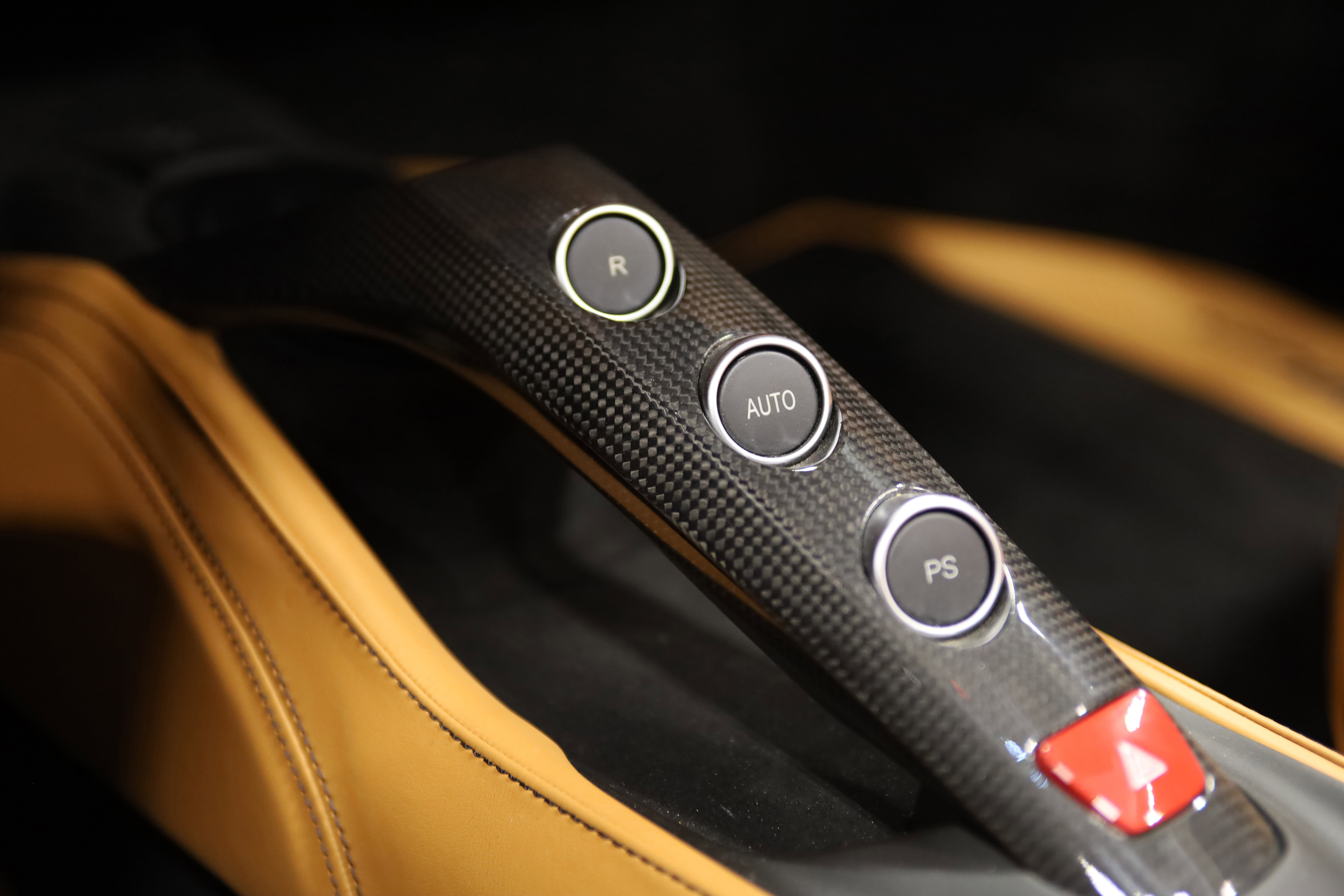 Used 2019 Ferrari 488 Spider image 21