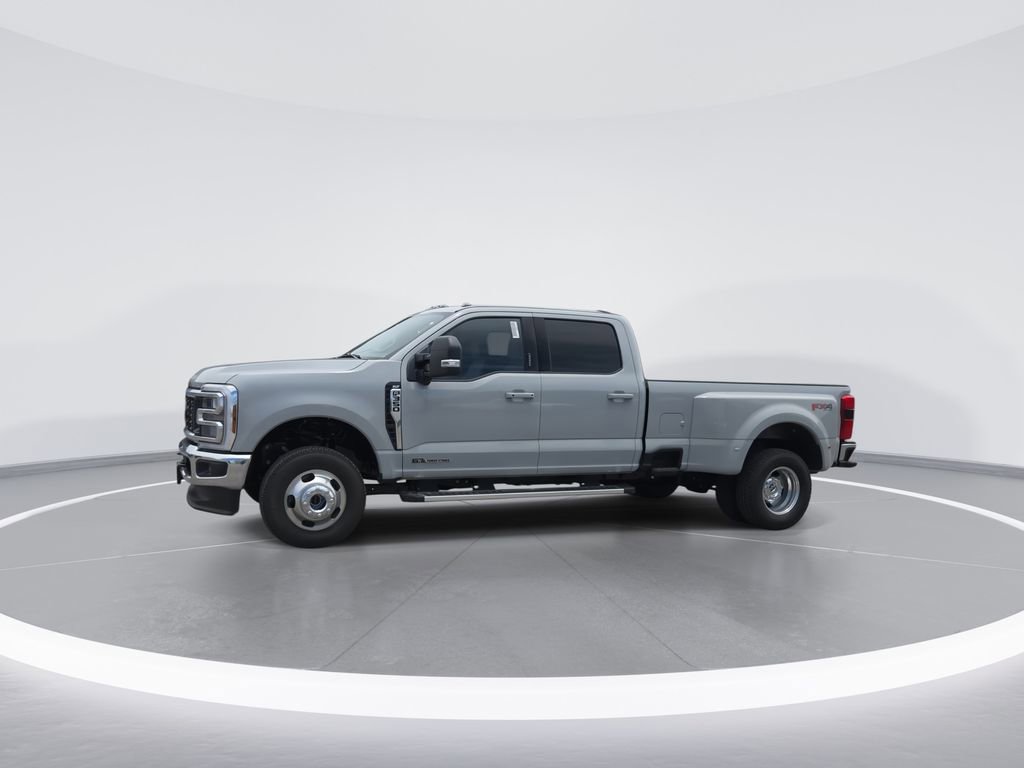 New 2026 Ford F350 XLT w/ XLT Premium Package AWD/4WD image 4