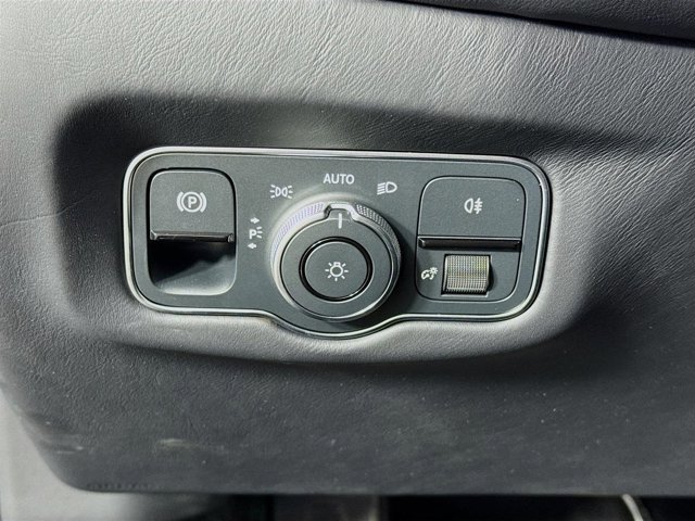 Used 2023 Aston Martin V12 Vantage image 10