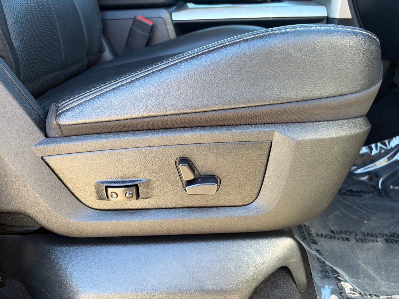 Used 2019 RAM 1500 Laramie w/ Convenience Group AWD/4WD image 28