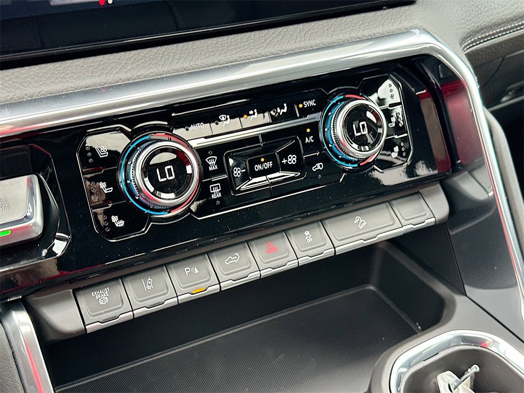 New 2026 GMC Sierra 2500 Denali w/ Denali Reserve Package image 14