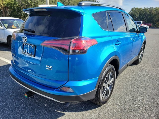 Used 2018 Toyota RAV4 XLE image 10