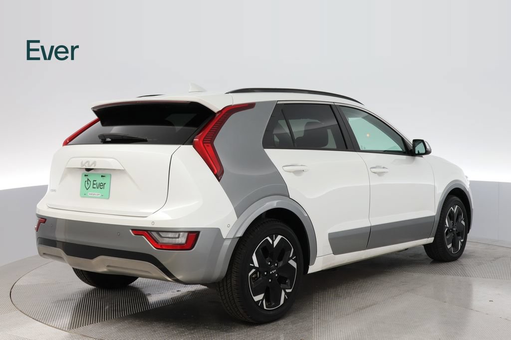 Used 2023 Kia Niro Wave FWD image 3