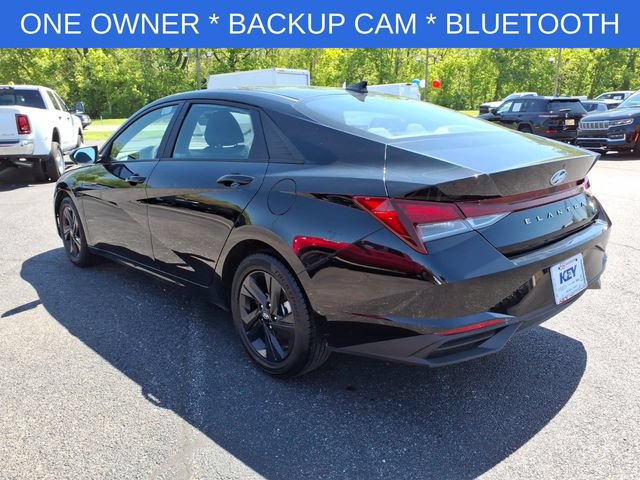 Used 2023 Hyundai Elantra SEL w/ Cargo Package FWD image 5
