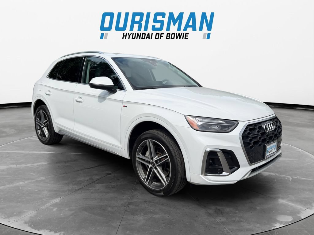 Used 2023 Audi Q5 e Premium Plus w/ Premium Plus Package AWD/4WD image 1