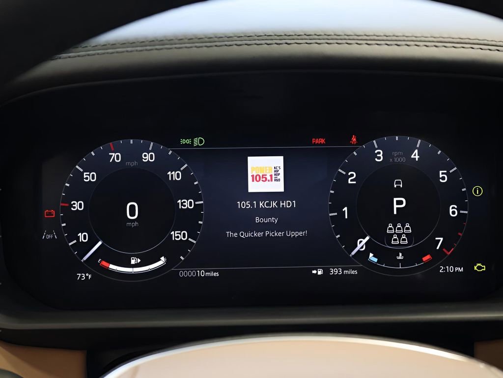 Certified 2025 Land Rover Discovery Metropolitan Edition image 59